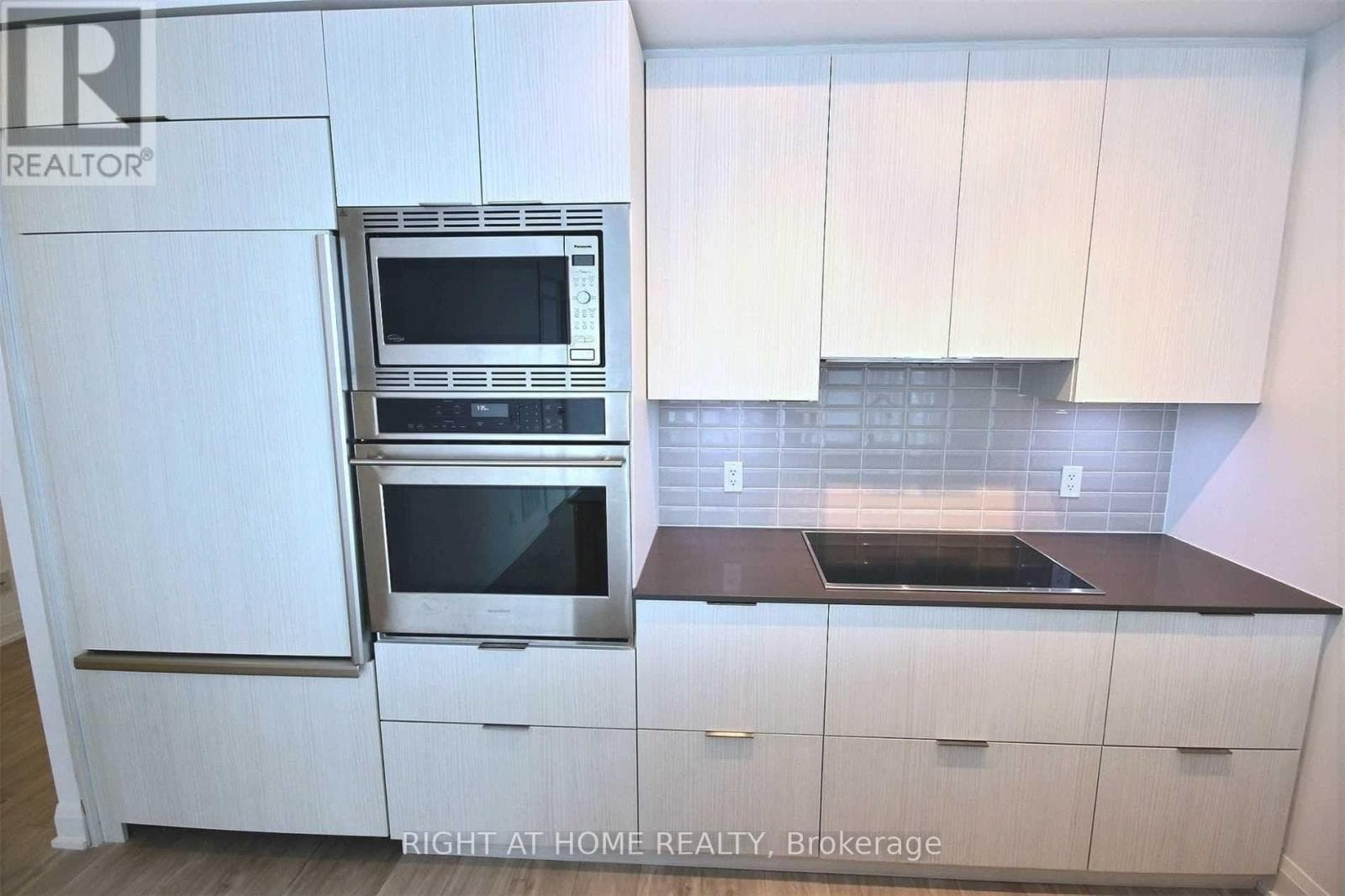 Single Family at 1703- 56 Annie Craig Drive, Toronto (Mimico), Ontario - Photo 3 - RE/MAX Garden City Realty