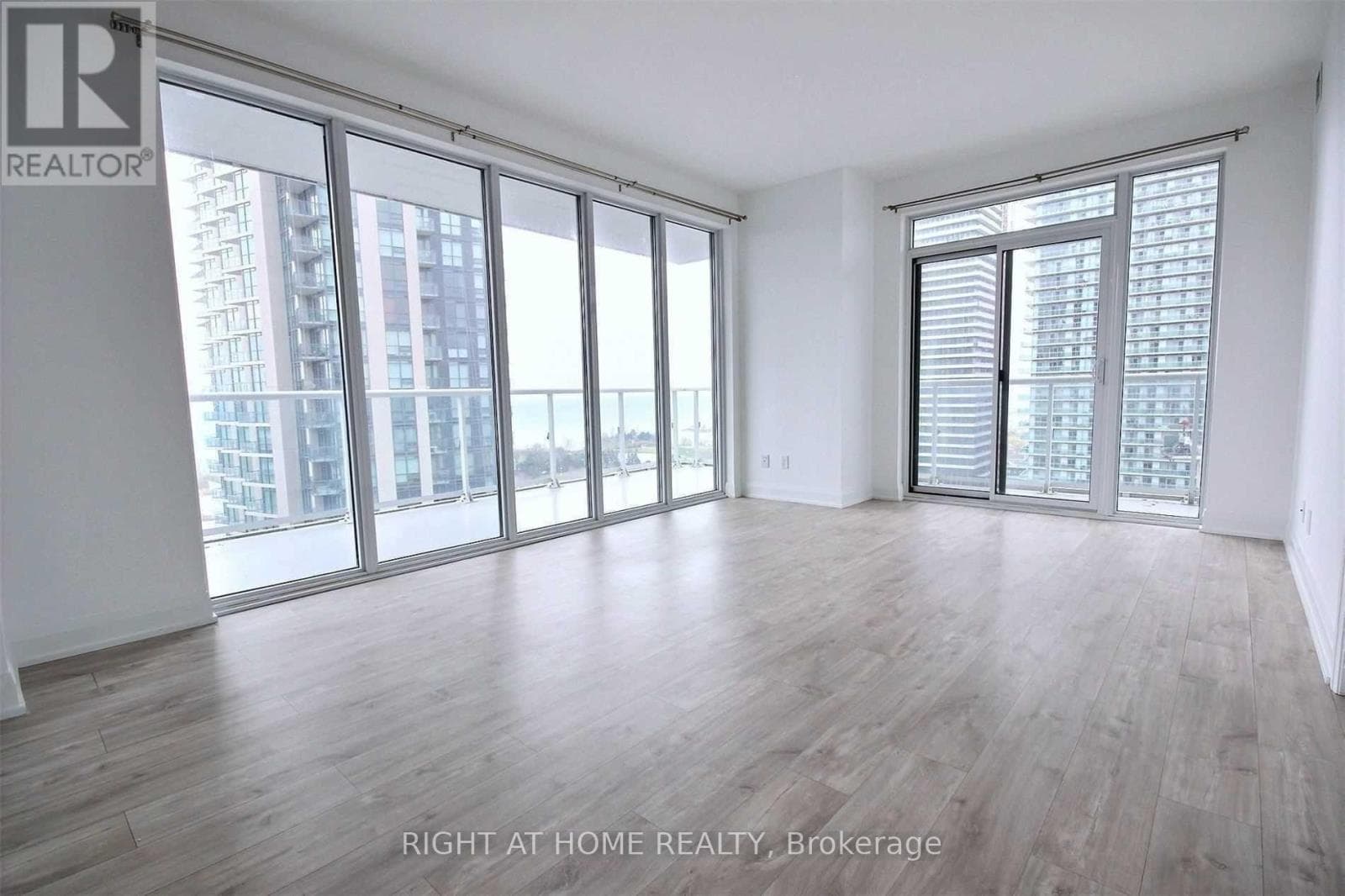 Single Family at 1703- 56 Annie Craig Drive, Toronto (Mimico), Ontario - Photo 4 - RE/MAX Garden City Realty