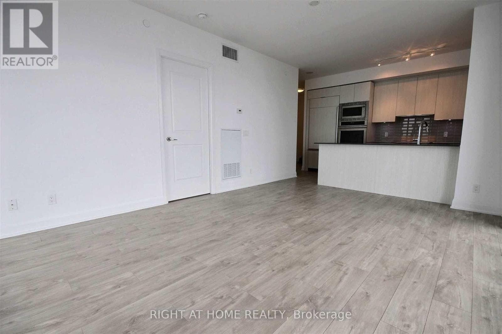 Single Family at 1703- 56 Annie Craig Drive, Toronto (Mimico), Ontario - Photo 6 - RE/MAX Garden City Realty