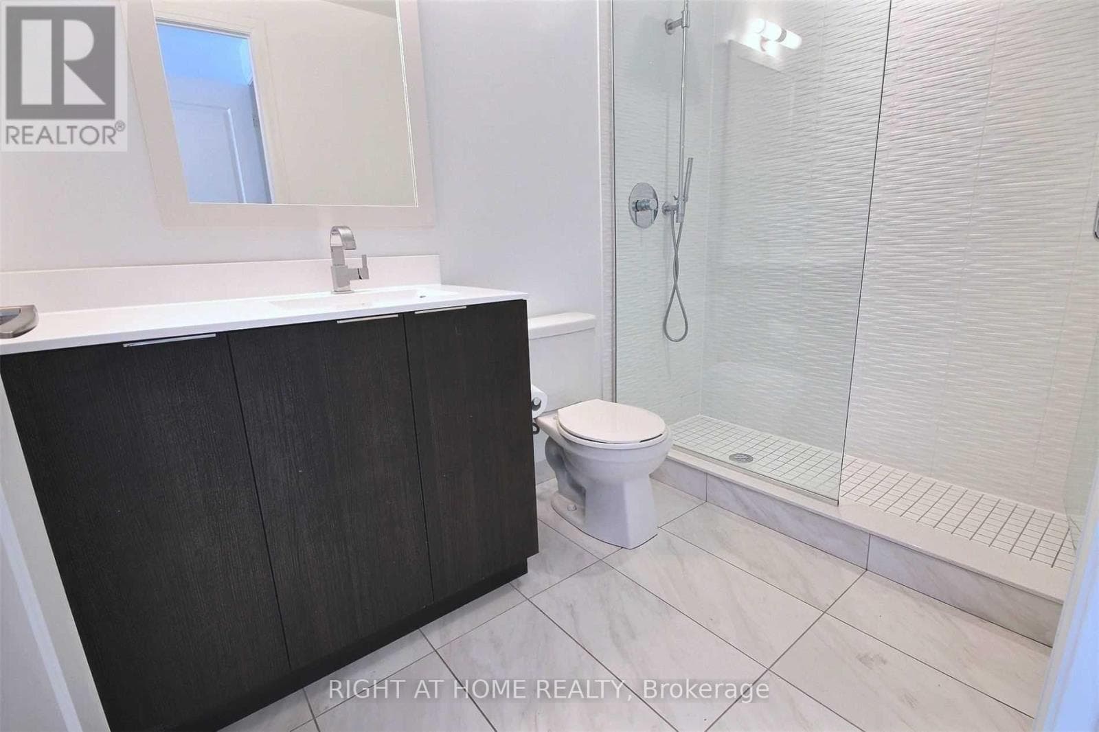Single Family at 1703- 56 Annie Craig Drive, Toronto (Mimico), Ontario - Photo 9 - RE/MAX Garden City Realty