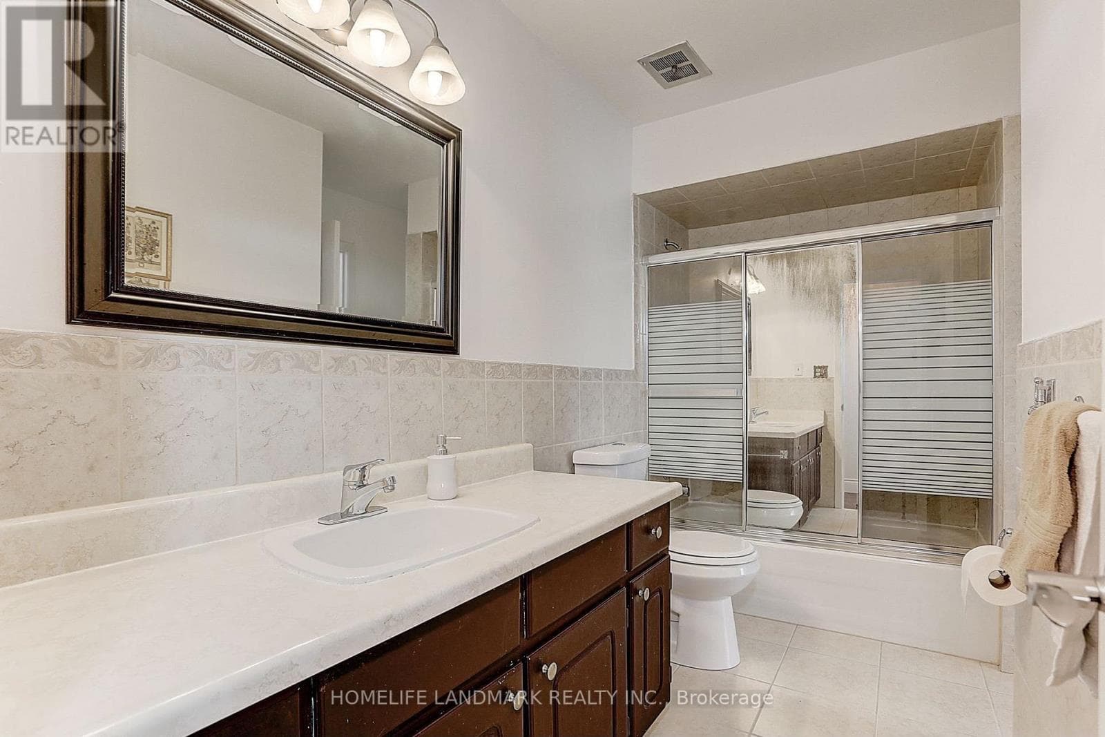 Main Unit- 18 Faye Drive