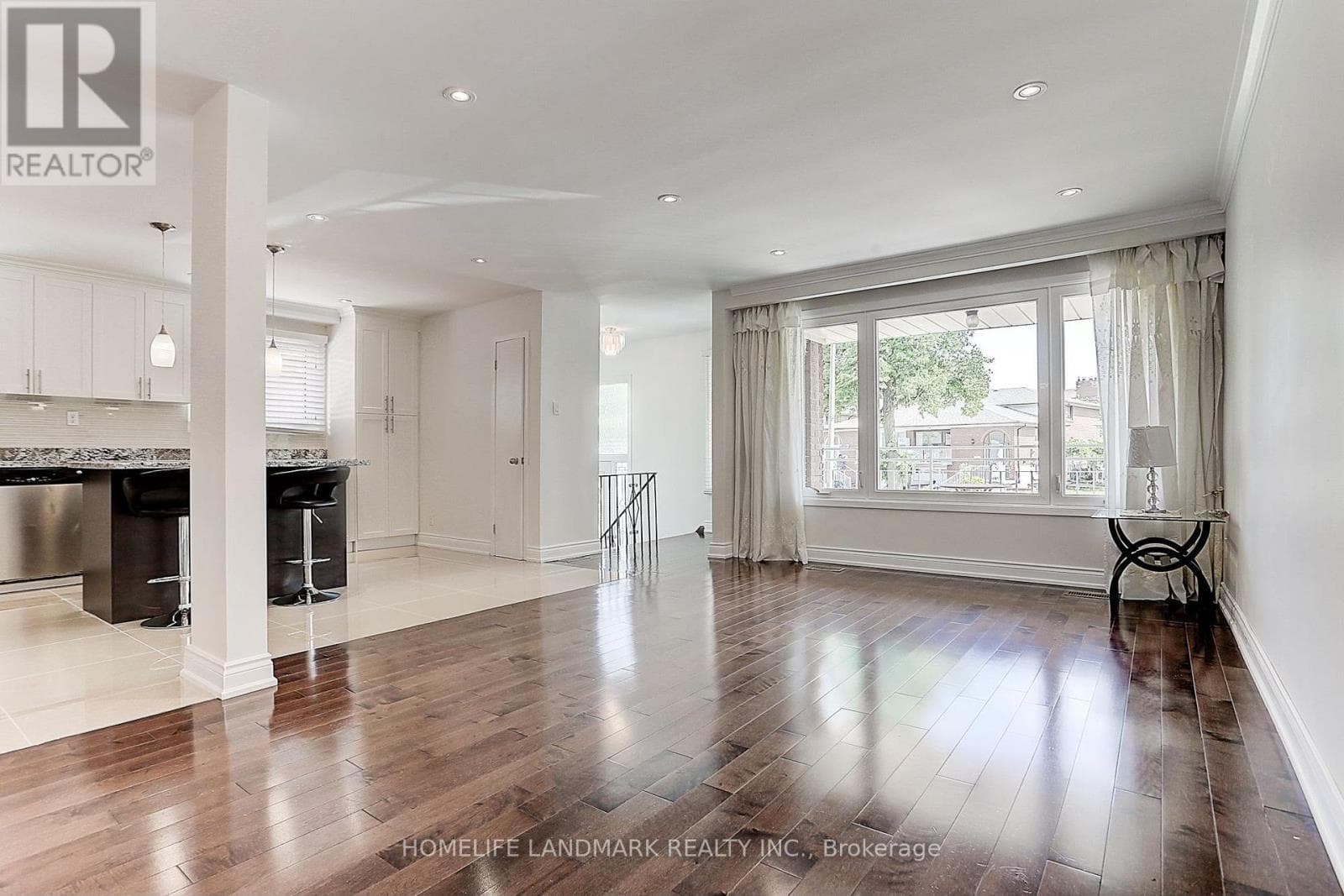 Single Family at Main Unit- 18 Faye Drive, Toronto (Pleasant View), Ontario - Photo 2 - RE/MAX Garden City Realty