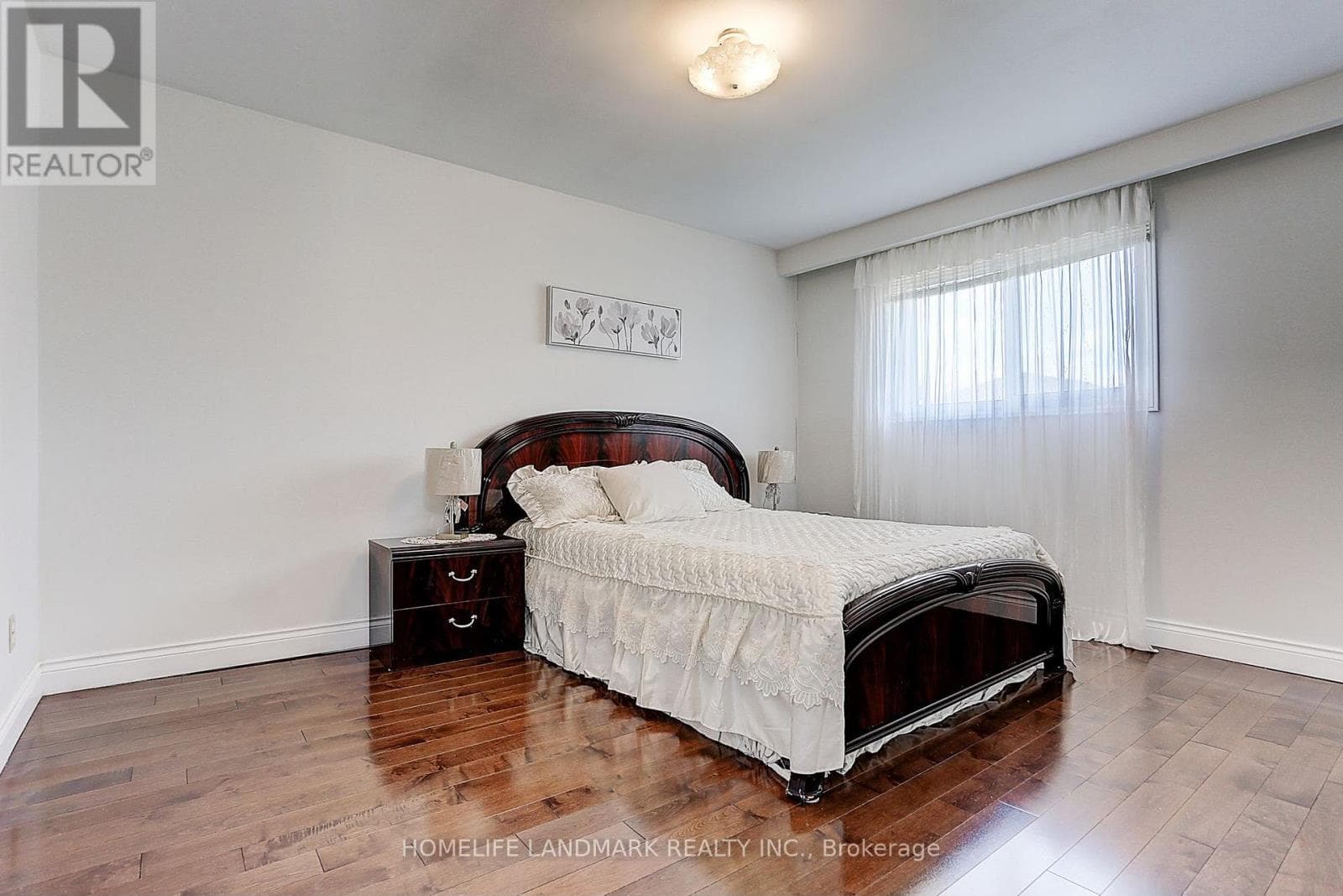 Single Family at Main Unit- 18 Faye Drive, Toronto (Pleasant View), Ontario - Photo 4 - RE/MAX Garden City Realty