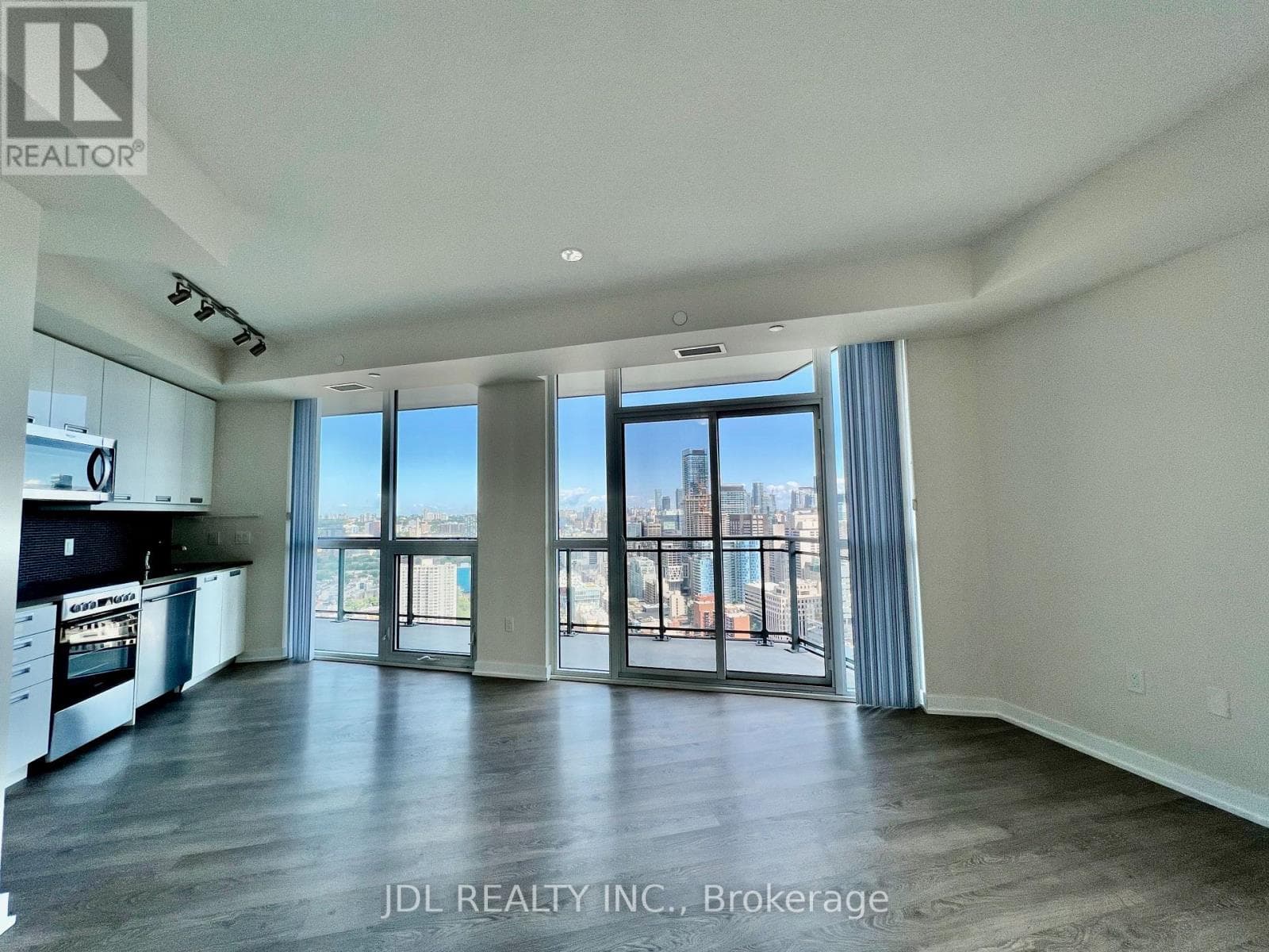 Single Family at 3709- 99 John Street, Toronto (Waterfront Communities), Ontario - Photo 4 - RE/MAX Garden City Realty