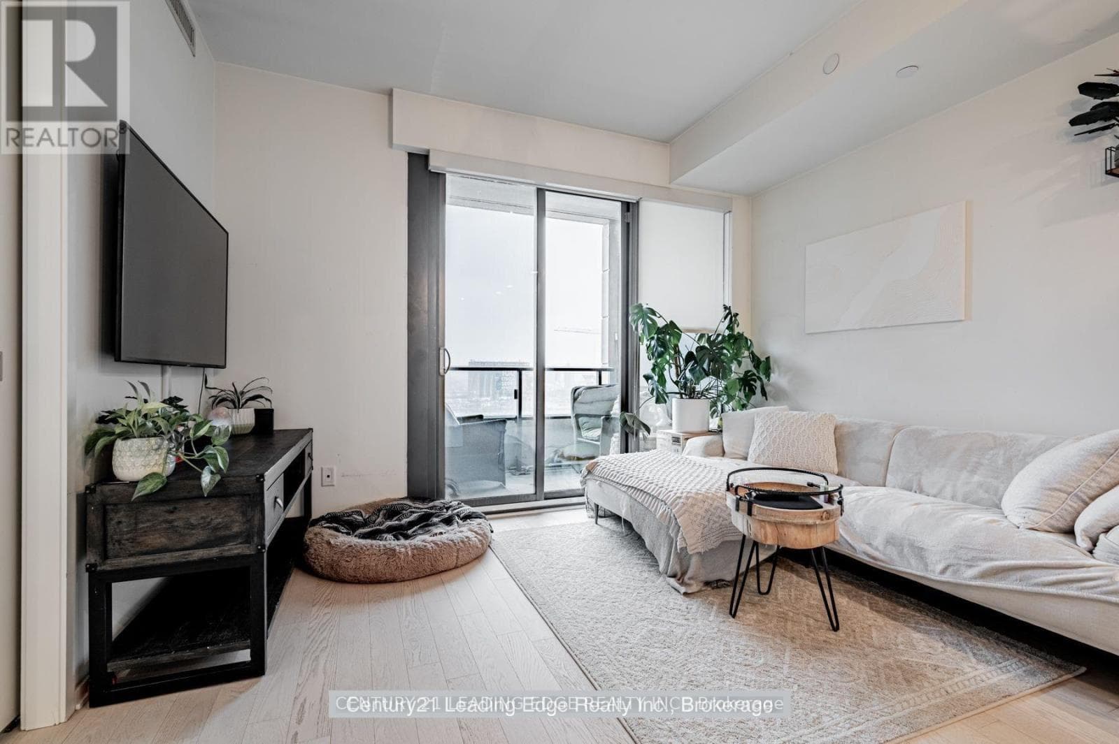 Single Family at 805- 12 Bonnycastle Street, Toronto (Waterfront Communities), Ontario - Photo 5 - RE/MAX Garden City Realty