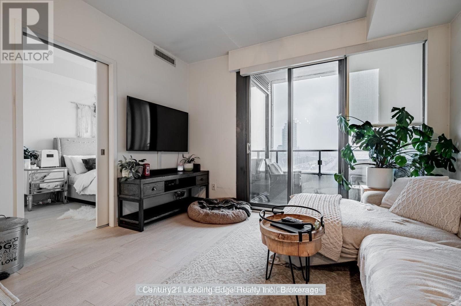 Single Family at 805- 12 Bonnycastle Street, Toronto (Waterfront Communities), Ontario - Photo 6 - RE/MAX Garden City Realty