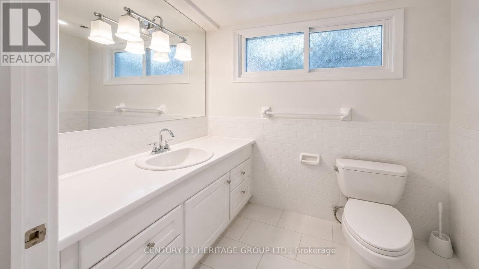 Single Family at Bsmt- 17 Hi Mount Drive, Toronto (Bayview Village), Ontario - Photo 8 - RE/MAX Garden City Realty