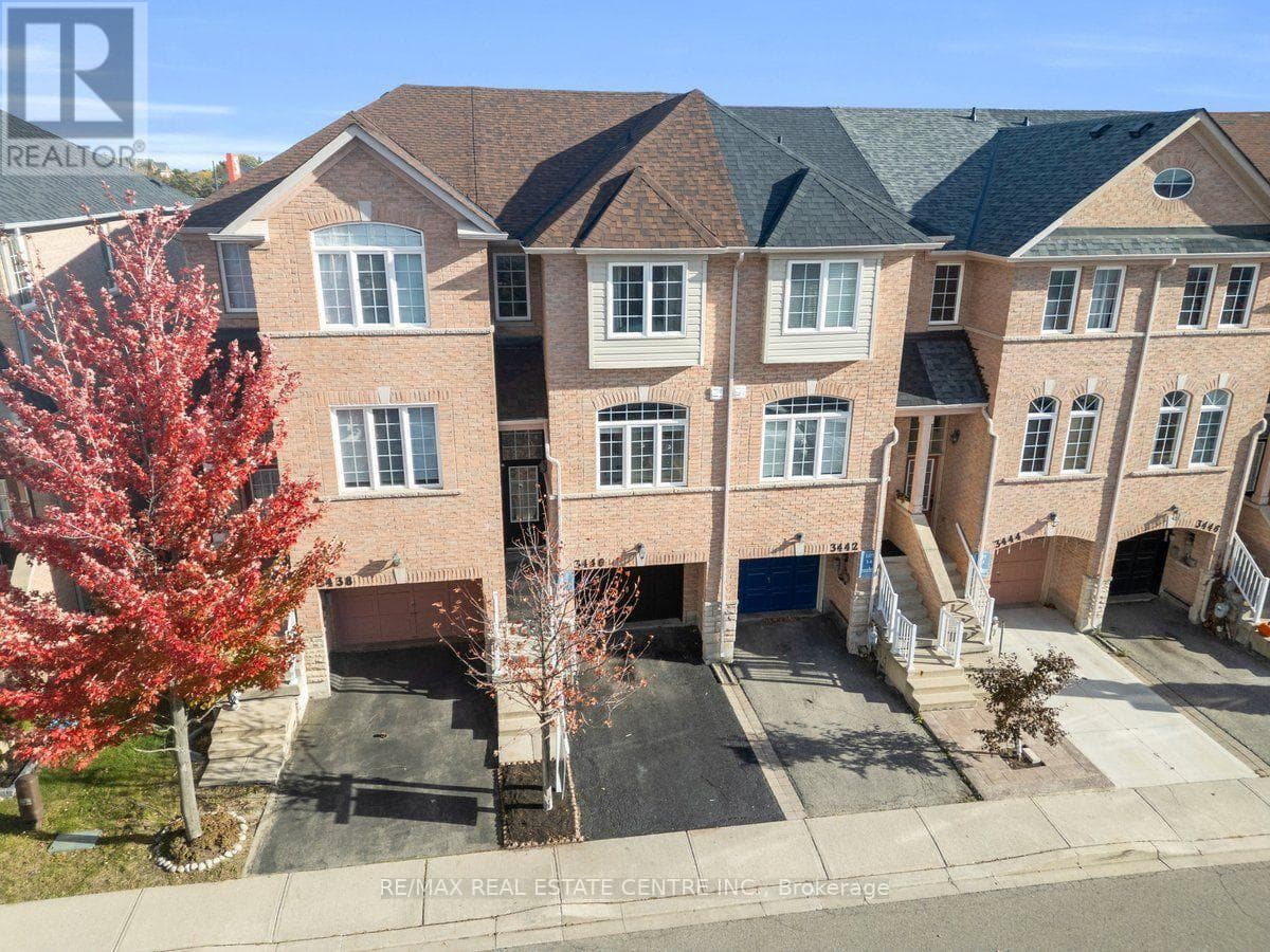 3440 Redpath Circle