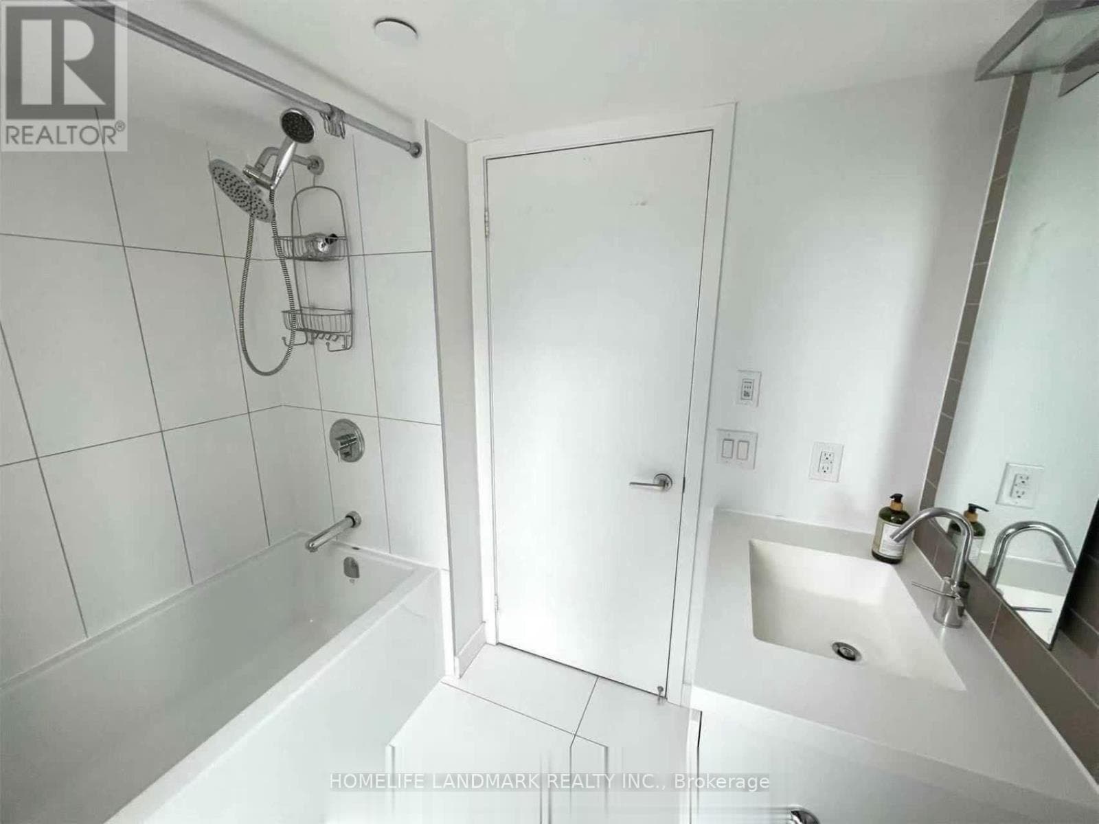 Single Family at 1115- 75 Queens Wharf Road, Toronto (Waterfront Communities), Ontario - Photo 10 - RE/MAX Garden City Realty