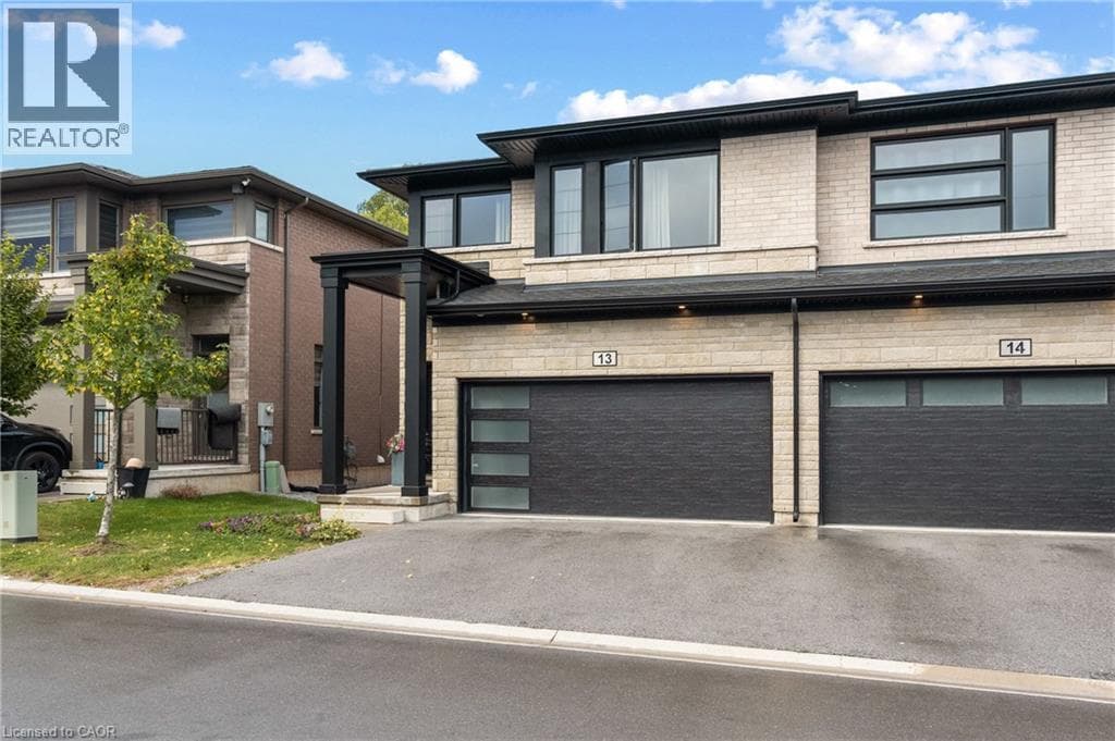 Single Family at 13- 4552 PORTAGE Road, Niagara Falls, Ontario - Photo 2 - RE/MAX Garden City Realty