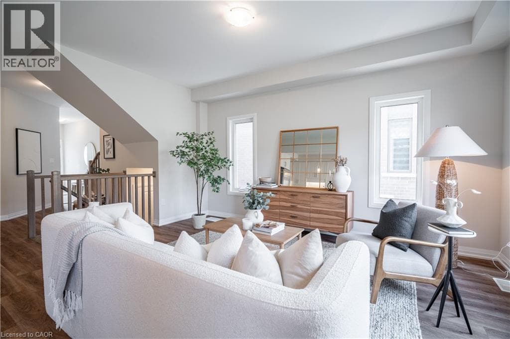 Single Family at 13- 4552 PORTAGE Road, Niagara Falls, Ontario - Photo 6 - RE/MAX Garden City Realty