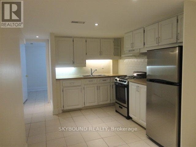 Single Family at , , ON - Photo 8 - RE/MAX Garden City Realty
