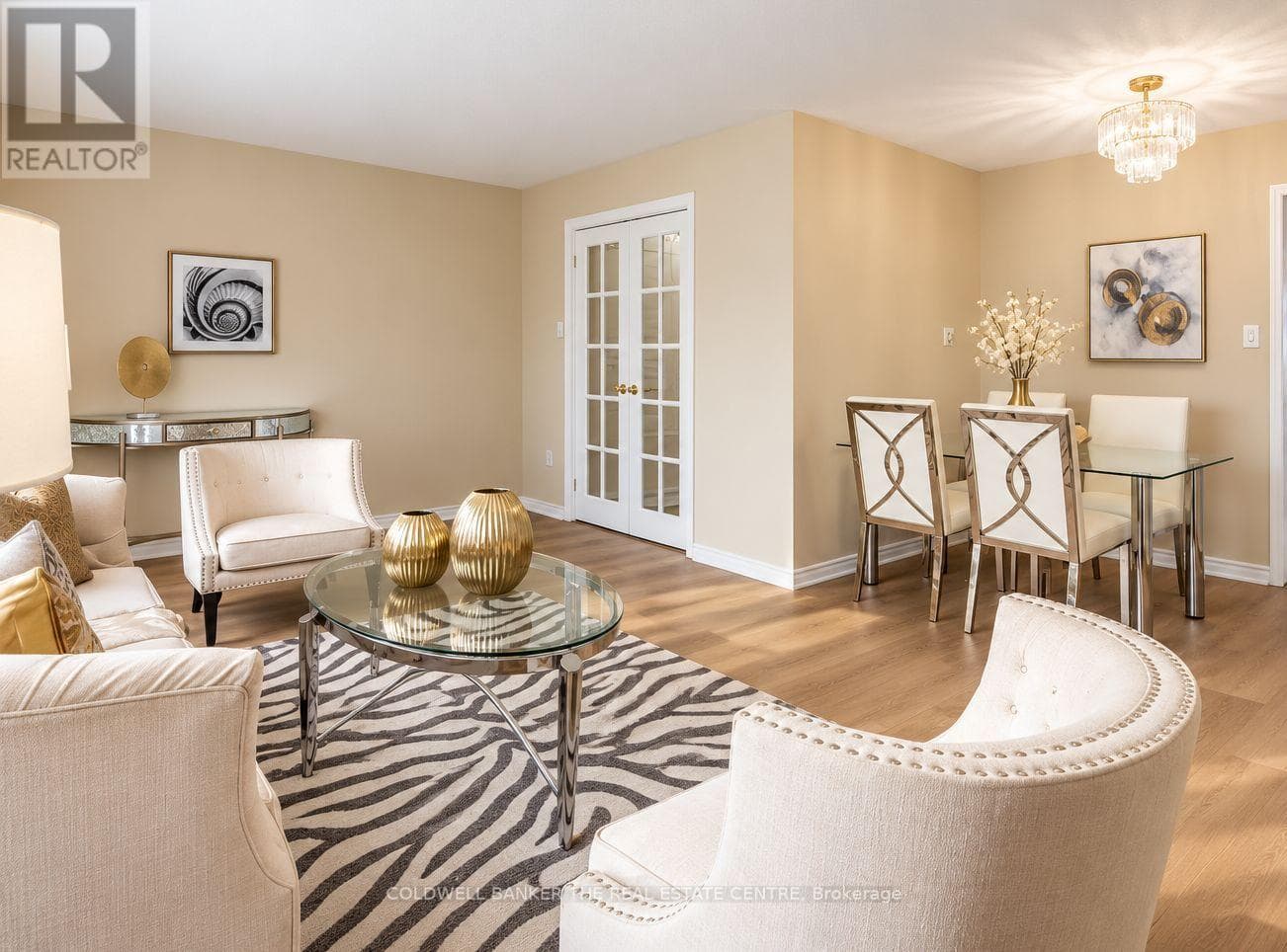 Single Family at #Main- 140 Woodpark Place, Newmarket (Huron Heights-Leslie Valley), Ontario - Photo 8 - RE/MAX Garden City Realty