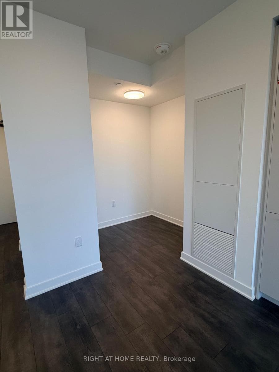 Single Family at 2611- 1185 Dupont Street, Toronto (Dovercourt-Wallace Emerson-Junction), Ontario - Photo 6 - RE/MAX Garden City Realty