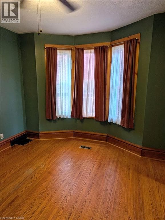 Single Family at 61 BARNESDALE Avenue, Hamilton, Ontario - Photo 10 - RE/MAX Garden City Realty