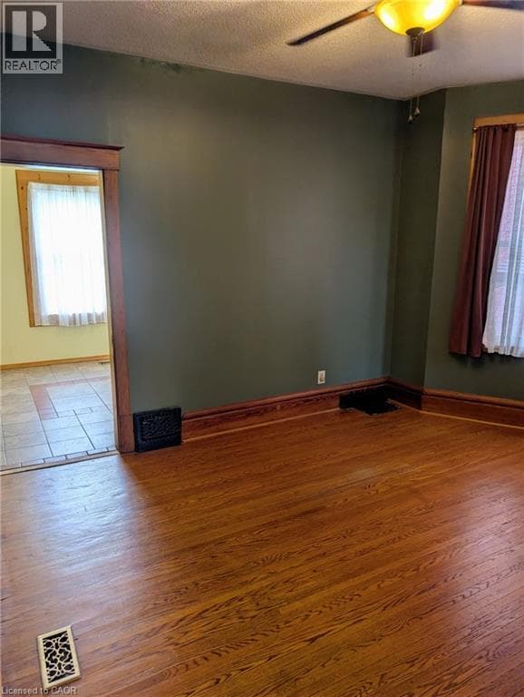 Single Family at 61 BARNESDALE Avenue, Hamilton, Ontario - Photo 9 - RE/MAX Garden City Realty