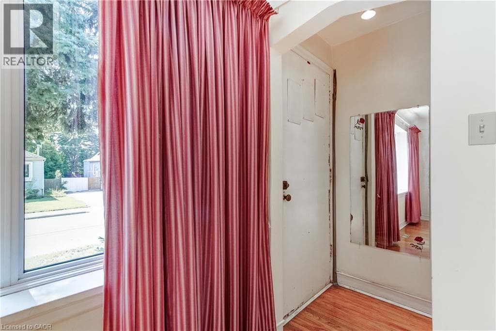 Single Family at 230 EAST 33RD Street, Hamilton, Ontario - Photo 6 - RE/MAX Garden City Realty