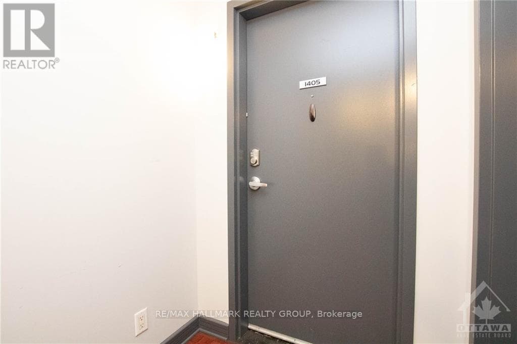 Single Family at 1405- 445 Laurier Avenue, Ottawa, Ontario - Photo 7 - RE/MAX Garden City Realty
