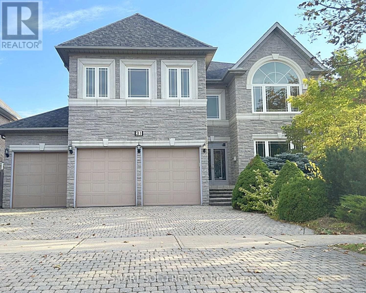 31 Black Walnut Crescent