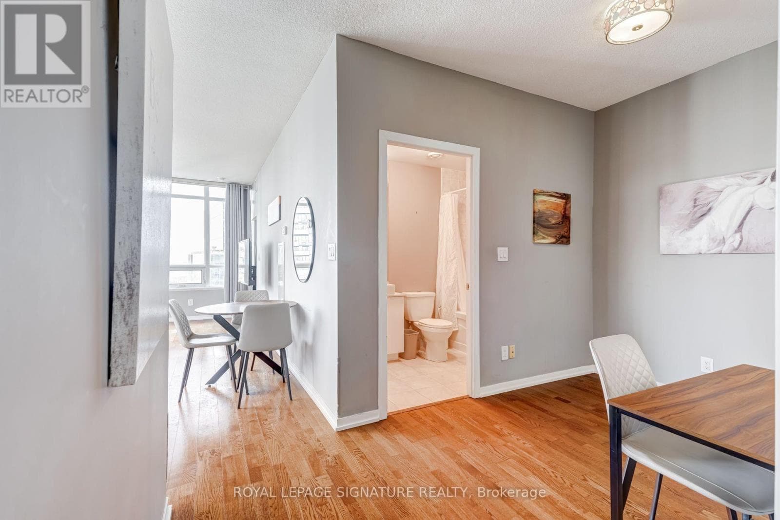 Single Family at 4310- 65 Bremner Boulevard, Toronto (Waterfront Communities), Ontario - Photo 4 - RE/MAX Garden City Realty