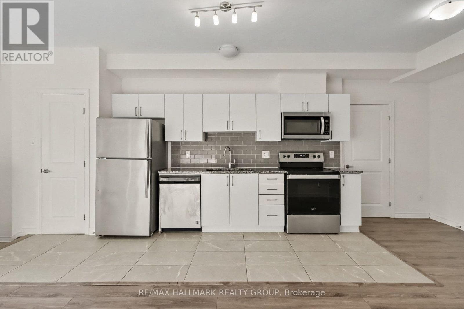 Single Family at K- 50 Jaguar Private, Ottawa, Ontario - Photo 6 - RE/MAX Garden City Realty