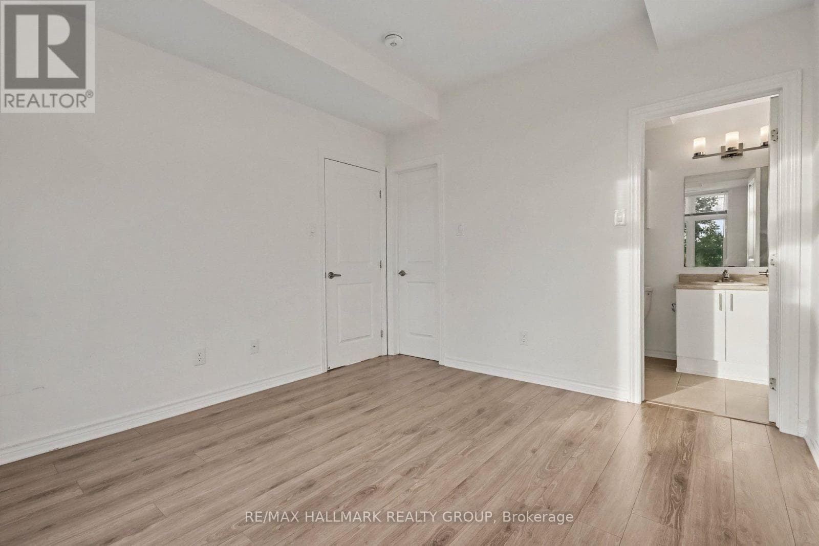 Single Family at K- 50 Jaguar Private, Ottawa, Ontario - Photo 8 - RE/MAX Garden City Realty