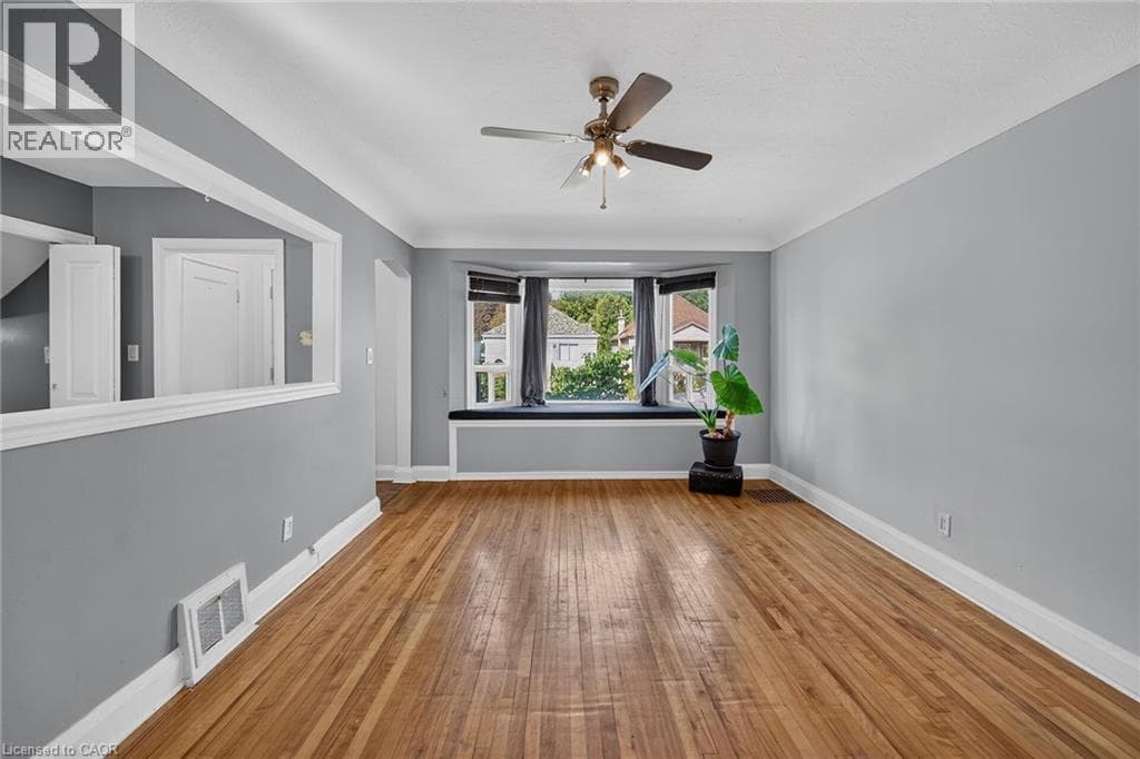 Single Family at 43 EAST 39TH Street, Hamilton, Ontario - Photo 8 - RE/MAX Garden City Realty