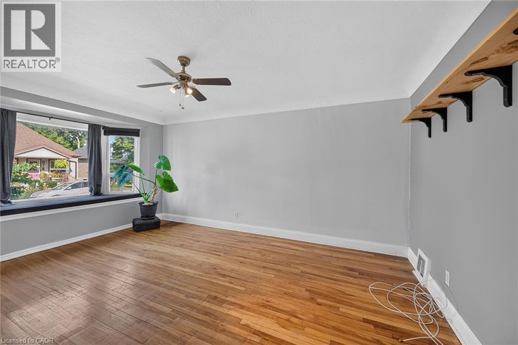 Single Family at 43 EAST 39TH Street, Hamilton, Ontario - Photo 6 - RE/MAX Garden City Realty
