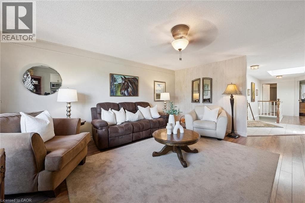 Single Family at 139 WESTVALE Drive, Waterloo, Ontario - Photo 8 - RE/MAX Garden City Realty