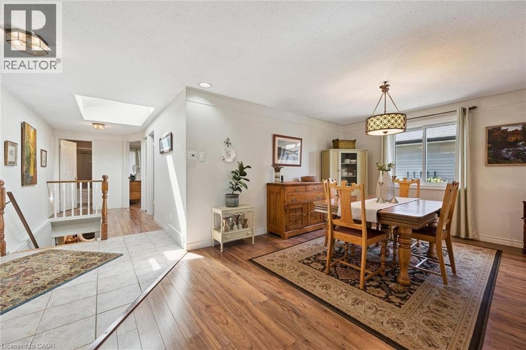 Single Family at 139 WESTVALE Drive, Waterloo, Ontario - Photo 9 - RE/MAX Garden City Realty