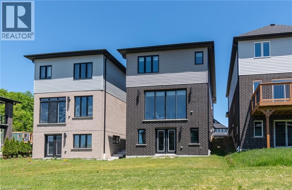 Single Family at 508 NATHALIE Crescent, Kitchener, Ontario - Photo 4 - RE/MAX Garden City Realty