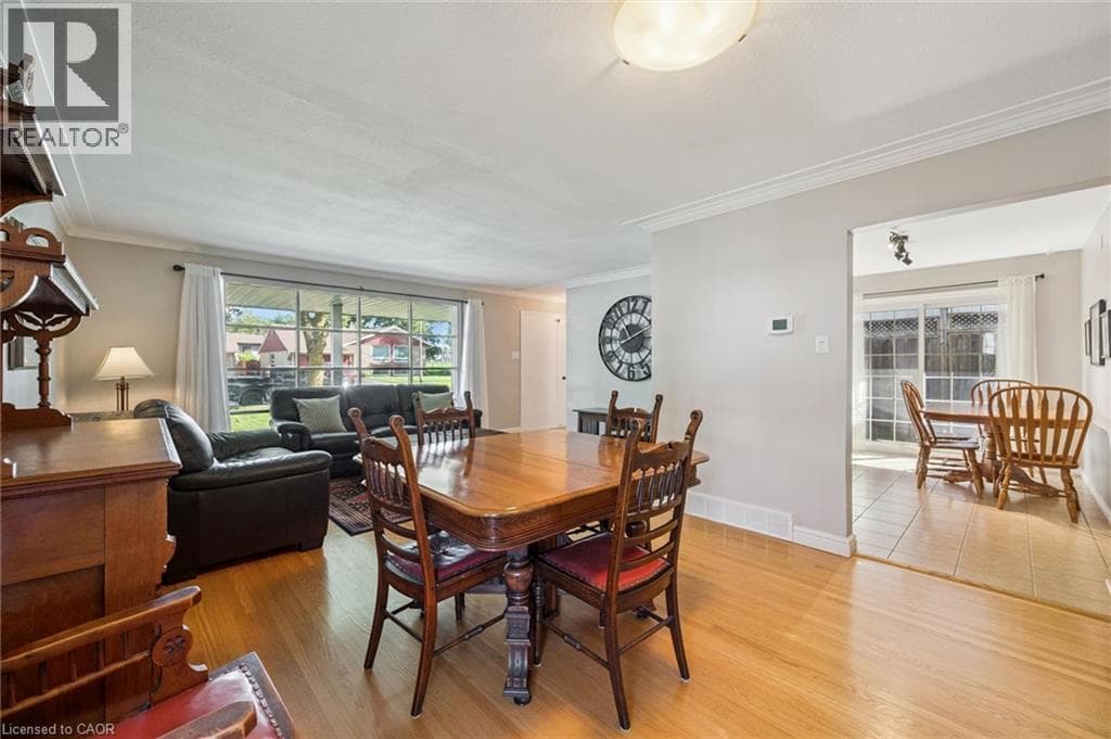 Single Family at 35 CROSBY Drive, Kitchener, Ontario - Photo 9 - RE/MAX Garden City Realty