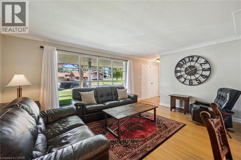 Single Family at 35 CROSBY Drive, Kitchener, Ontario - Photo 7 - RE/MAX Garden City Realty