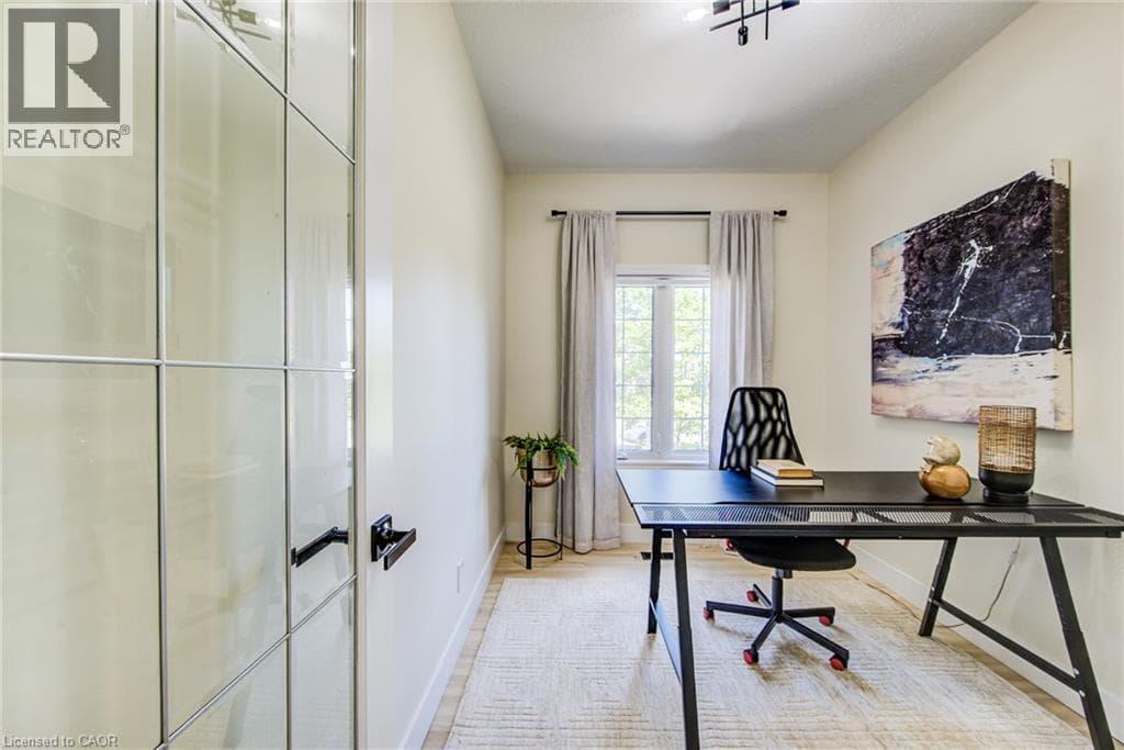 Single Family at 210 HAWKSWOOD Drive, Kitchener, Ontario - Photo 4 - RE/MAX Garden City Realty