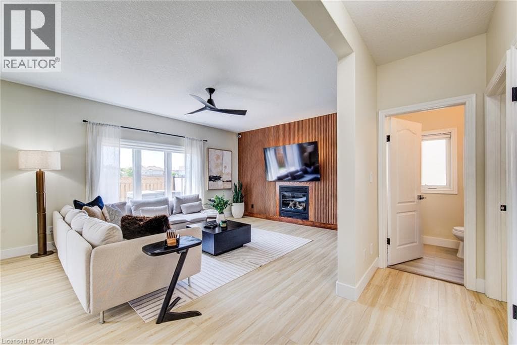 Single Family at 210 HAWKSWOOD Drive, Kitchener, Ontario - Photo 5 - RE/MAX Garden City Realty