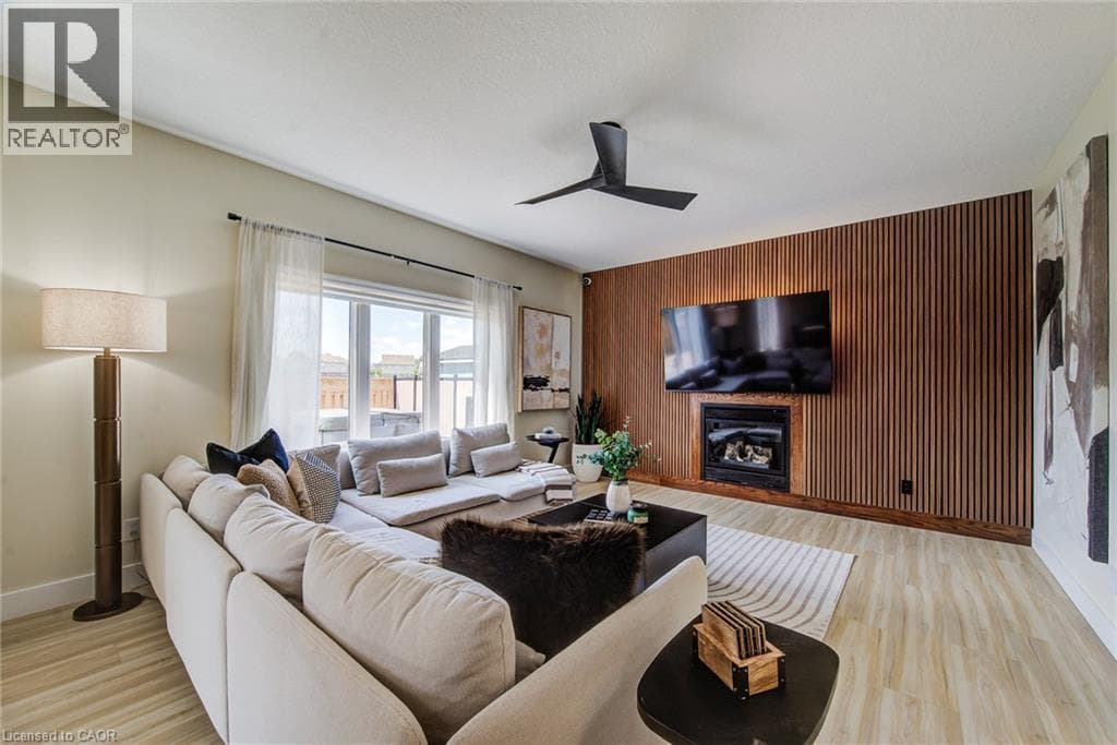 Single Family at 210 HAWKSWOOD Drive, Kitchener, Ontario - Photo 6 - RE/MAX Garden City Realty