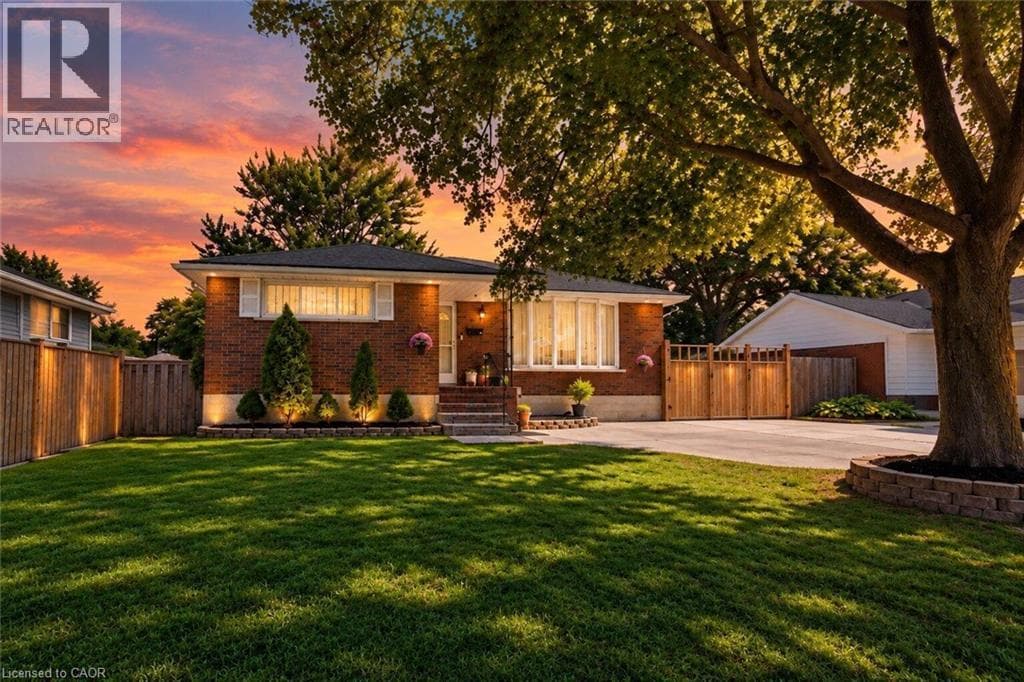 33 BELLINGHAM Drive