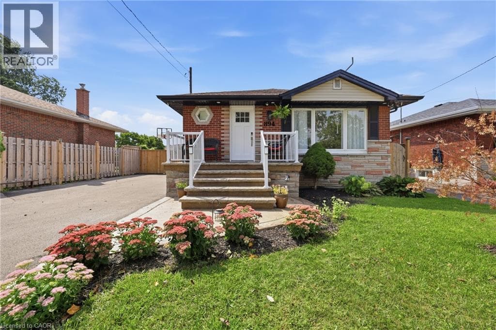 Single Family at 894 BRUCEDALE Avenue, Hamilton, Ontario - Photo 2 - RE/MAX Garden City Realty