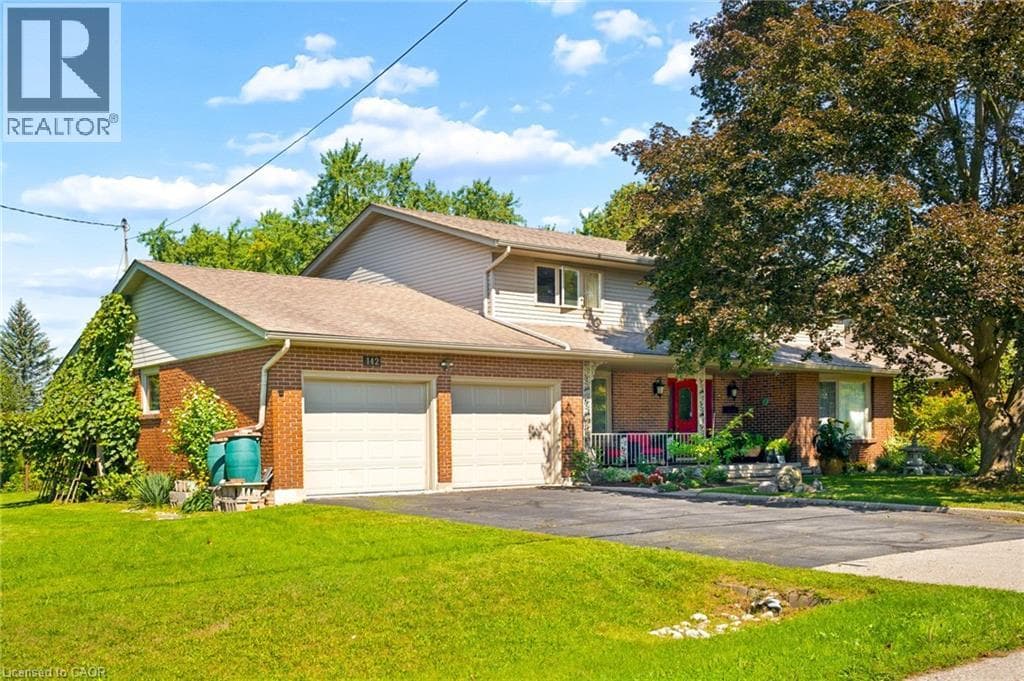 Single Family at 142 CARSON Drive, Kitchener, Ontario - Photo 3 - RE/MAX Garden City Realty