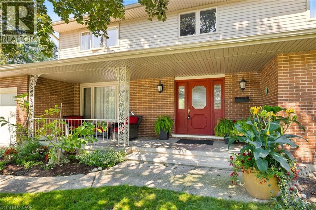 Single Family at 142 CARSON Drive, Kitchener, Ontario - Photo 5 - RE/MAX Garden City Realty