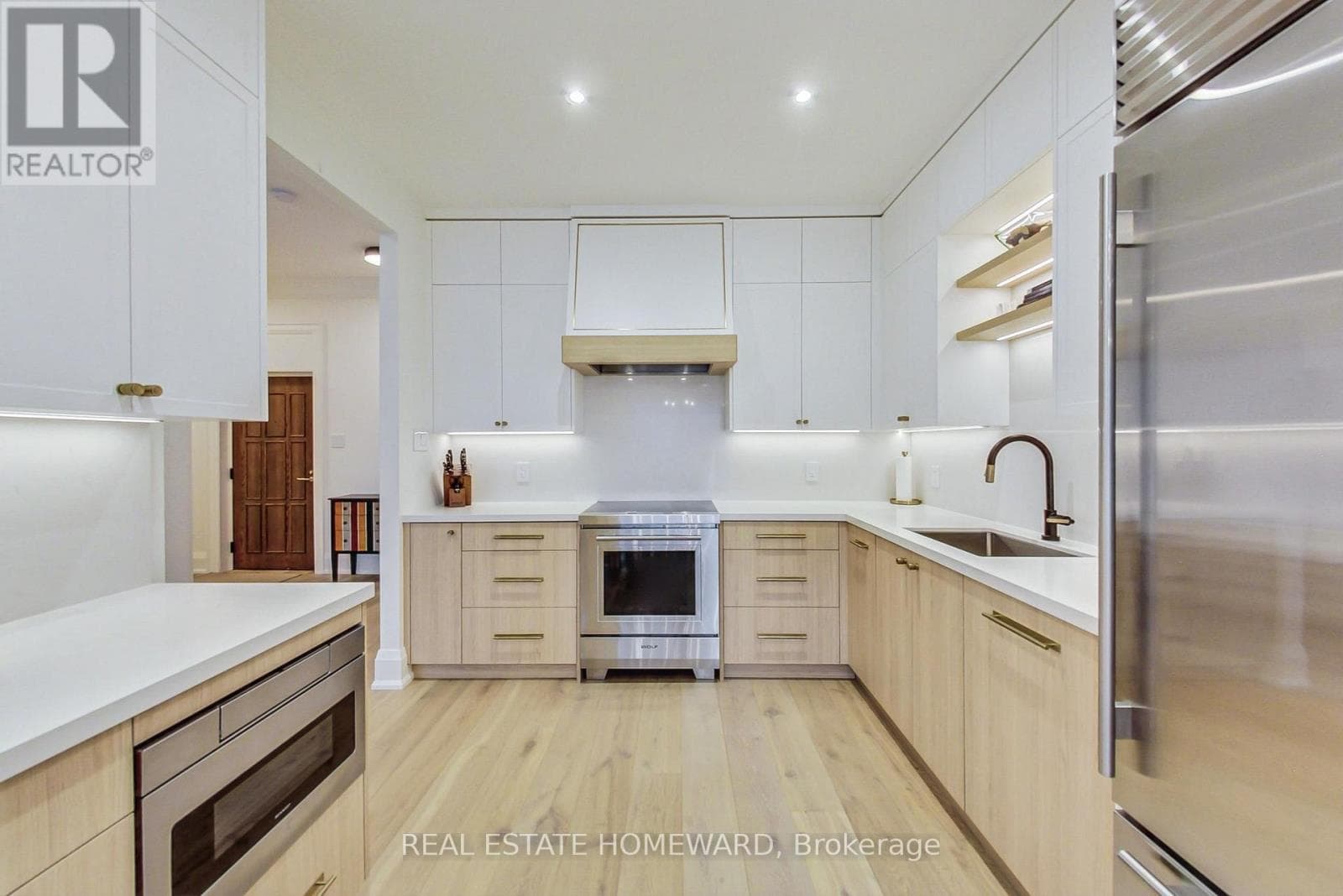 Single Family at 3612- 55 Harbour Square, Toronto (Waterfront Communities), Ontario - Photo 10 - RE/MAX Garden City Realty