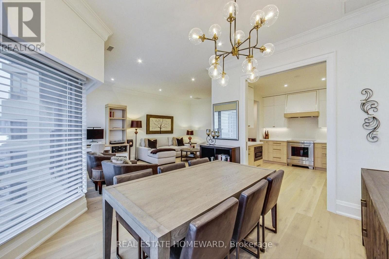 Single Family at 3612- 55 Harbour Square, Toronto (Waterfront Communities), Ontario - Photo 8 - RE/MAX Garden City Realty