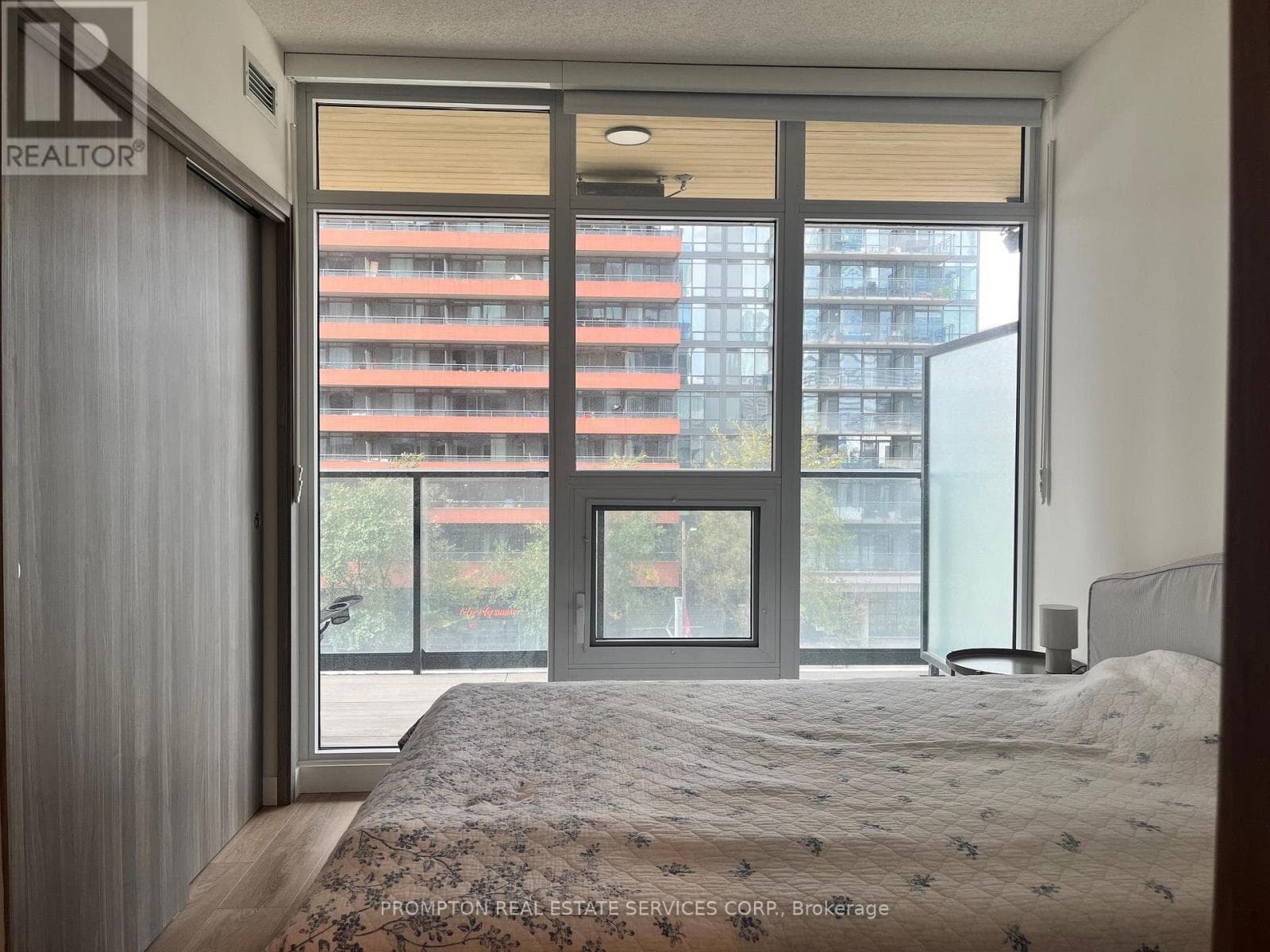 Single Family at 529- 3 Concord Cityplace Way, Toronto (Waterfront Communities), Ontario - Photo 10 - RE/MAX Garden City Realty