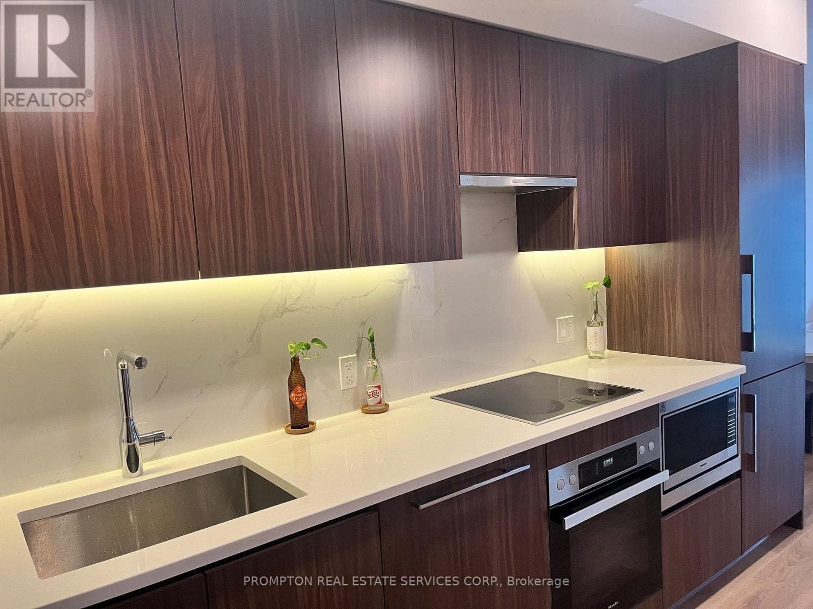 Single Family at 529- 3 Concord Cityplace Way, Toronto (Waterfront Communities), Ontario - Photo 5 - RE/MAX Garden City Realty