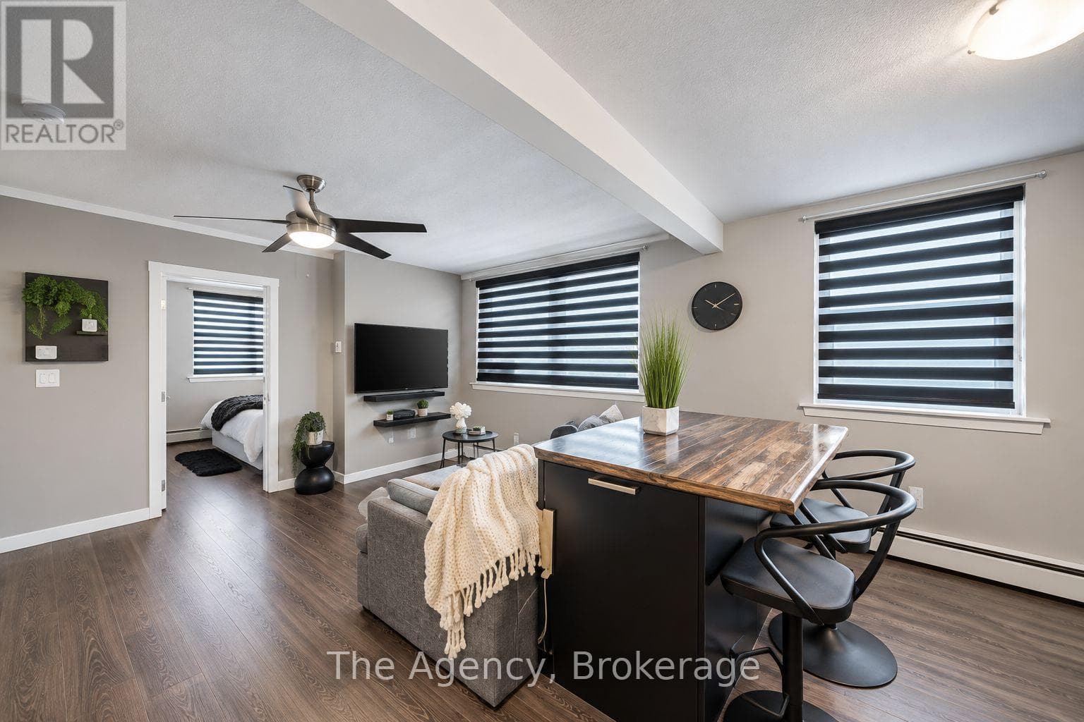 Multi-family at 2- 4538 Huron Street, Niagara Falls (Downtown), Ontario - Photo 6 - RE/MAX Garden City Realty