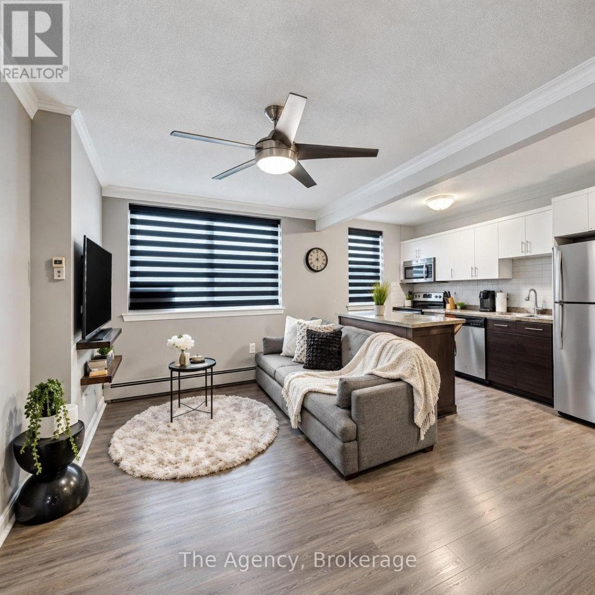 8- 4538 Huron Street