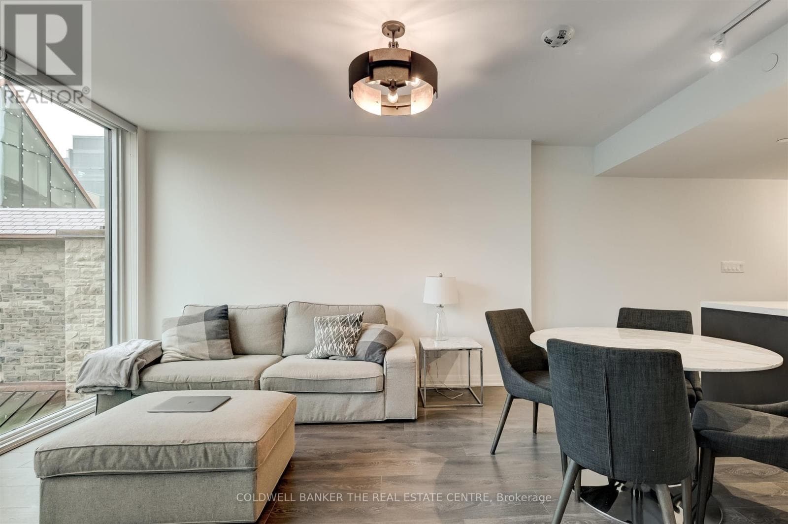 Single Family at 304- 99 Foxbar Road, Toronto (Yonge-St. Clair), Ontario - Photo 10 - RE/MAX Garden City Realty