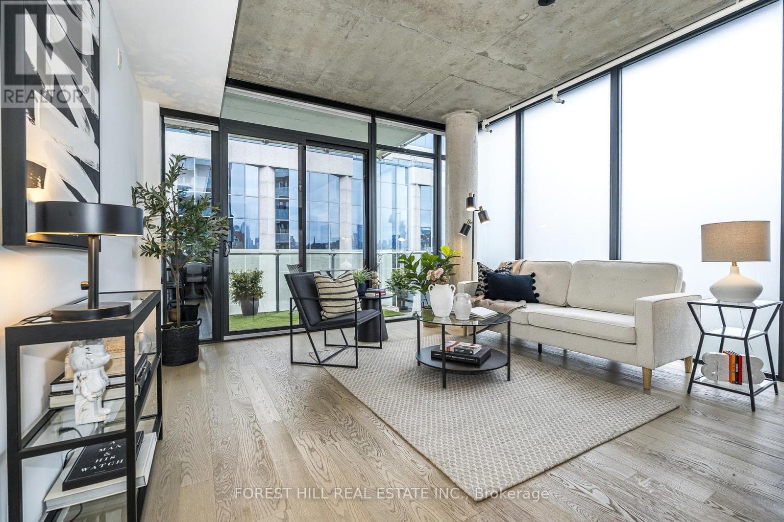 611- 25 Stafford Street