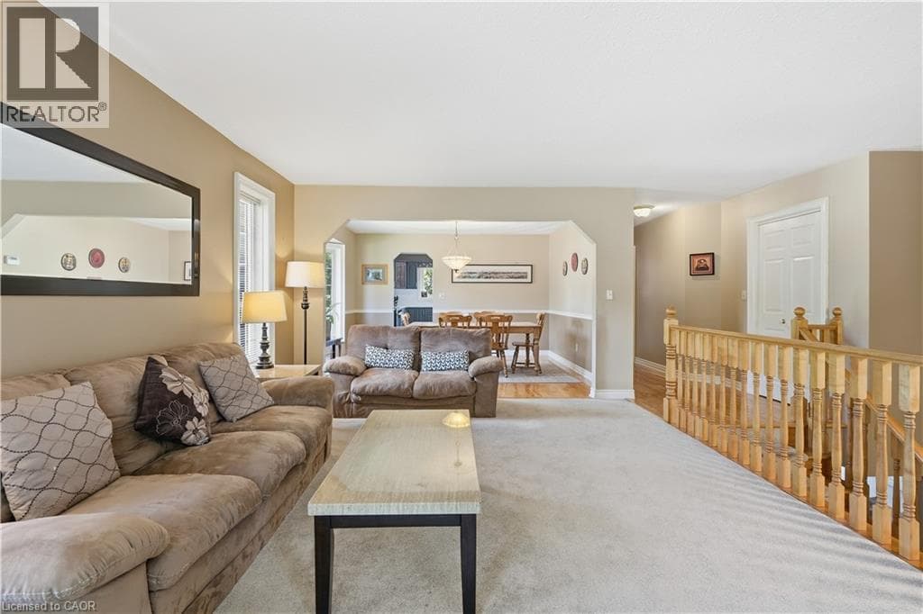 Single Family at 78 MONTGOMERY Road, Welland, Ontario - Photo 4 - RE/MAX Garden City Realty