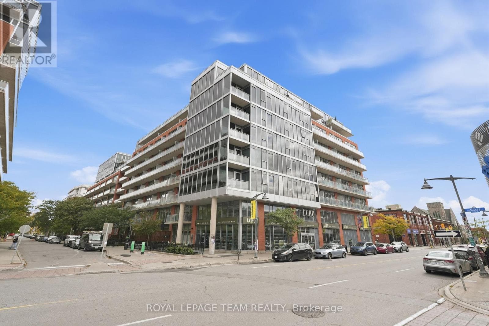 504- 360 Mcleod Street